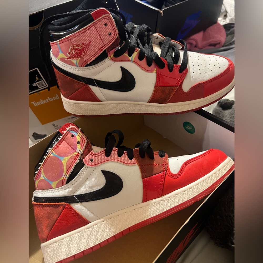 2023
Marvel x Air Jordan 1 Retro High
OG GS 'Next Chapter' size 6Y